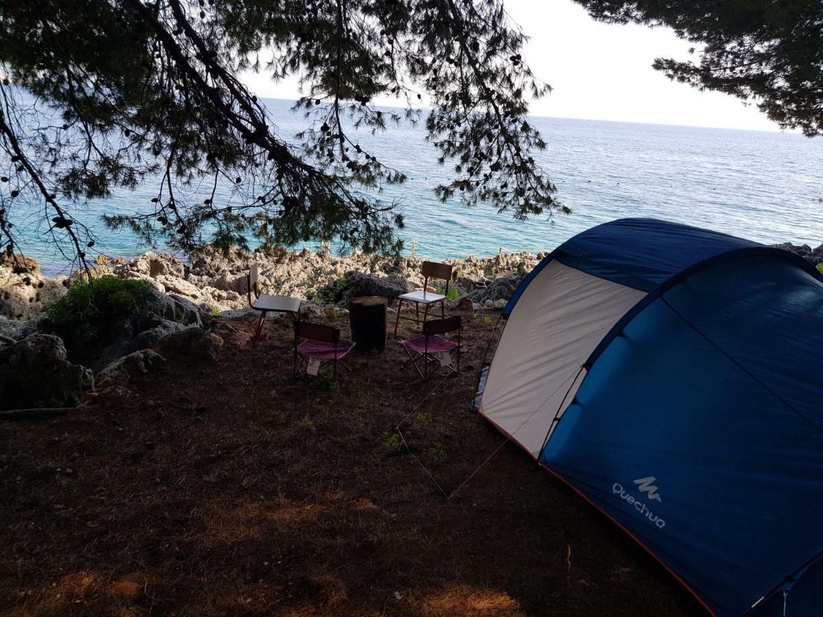 The Sea Cave Camping Himare Esterno foto