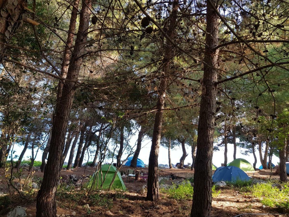 The Sea Cave Camping Himare Esterno foto