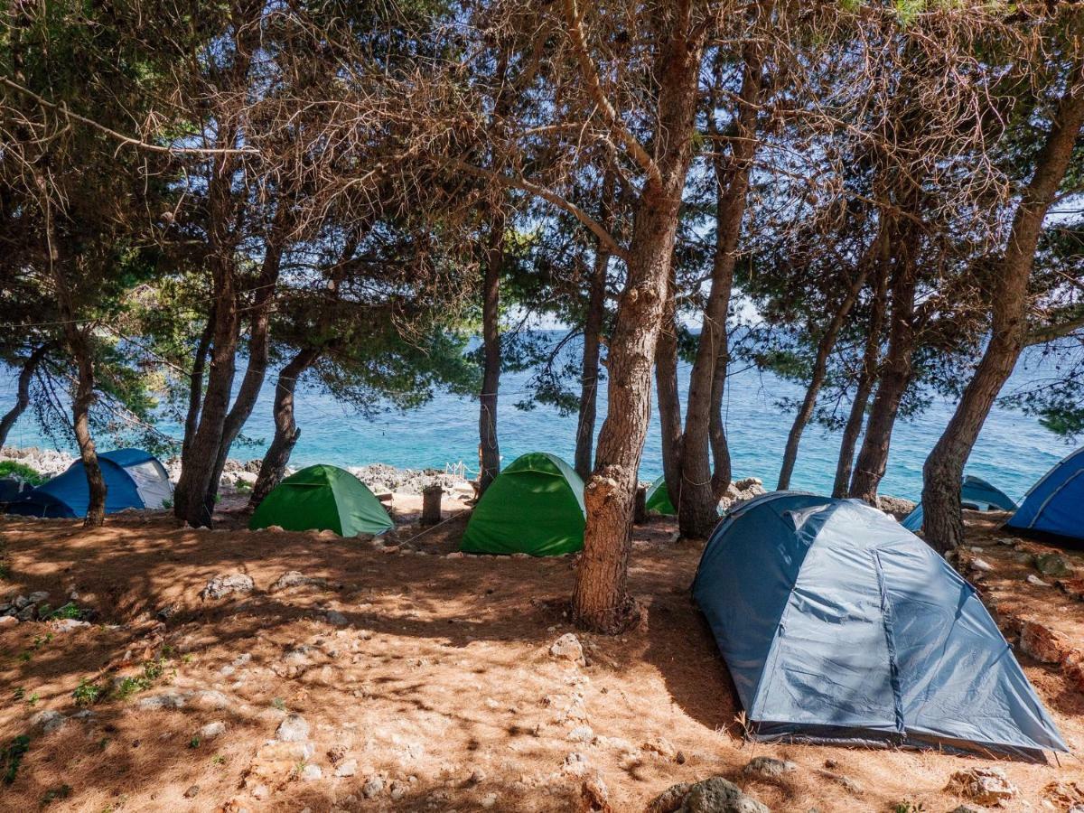 The Sea Cave Camping Himare Esterno foto