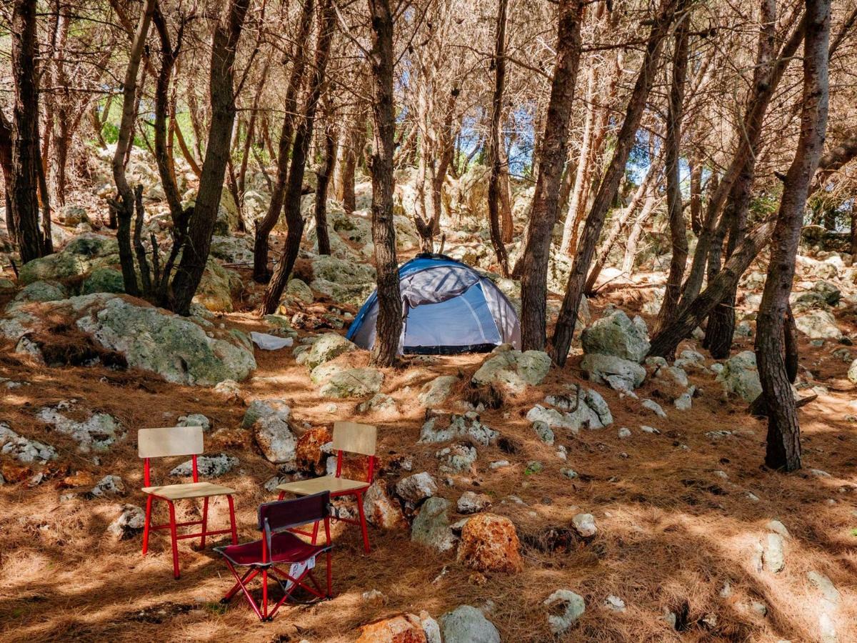The Sea Cave Camping Himare Esterno foto